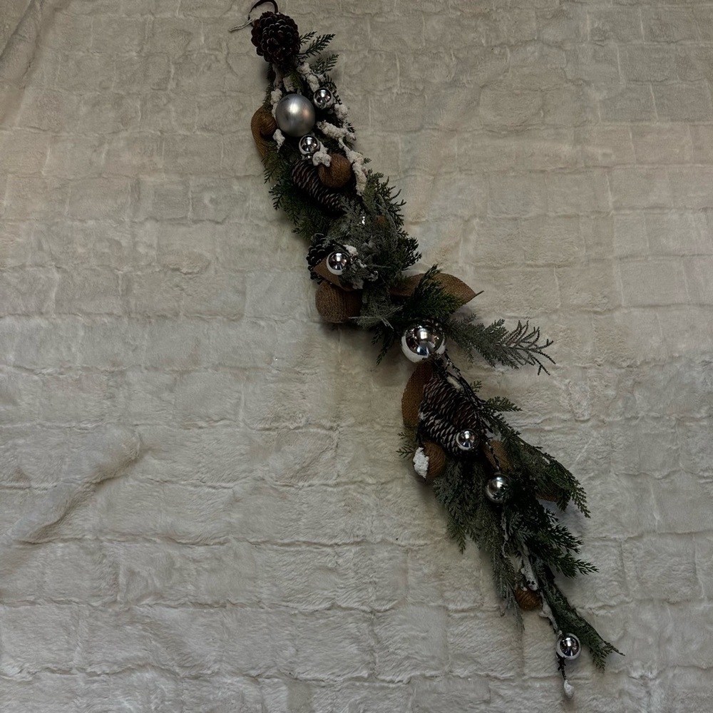 Valerie Parr Hill 48” Christmas Holiday Garland Swag dusted with faux sn…